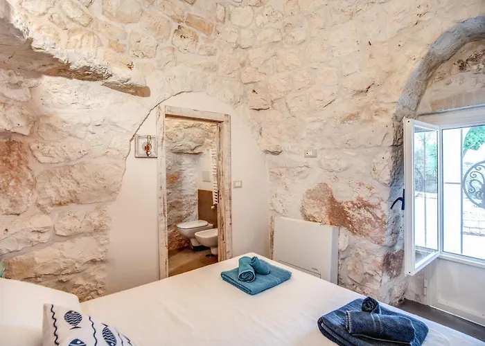 Holiday home Trullo Limone By Trullicervarolo Ostuni